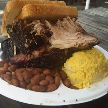 Franklin Barbecue - The two meat (brisket and puller pork) - Barbeque Near Me - Austin, Texas Franklin Barbecue - The two meat (brisket and puller pork) - Barbeque Near Me - Austin, Texas