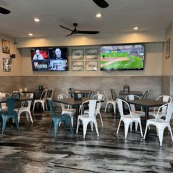 Pure Burger Bar - Seating