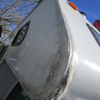 David's Repair Service - 1. A common issue that we get many calls for. Side splitting due to water getting in from sealant getting old. - RV Repair Near Me David's Repair Service - 1. A common issue that we get many calls for. Side splitting due to water getting in from sealant getting old. - RV Repair Near Me