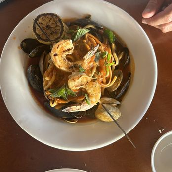 Moonstone Grill - The arrabbiata pasta with shellfish...delicious! - Seafood Near Me - Trinidad, California