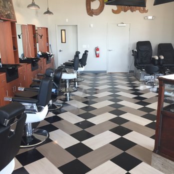 B Snipped Barbershop - Barbers Near Me - Tampa, Florida B Snipped Barbershop - Barbers Near Me - Tampa, Florida