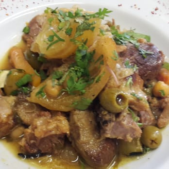 Pier - Tajine d'agneau aux citrons confits - French Near Me - Valenciennes, 59 Pier - Tajine d'agneau aux citrons confits - French Near Me - Valenciennes, 59