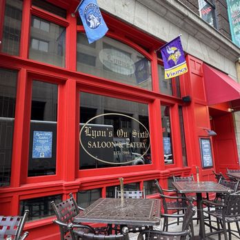 Lyons Pub - Outside - Pubs Near Me - Minneapolis, Minnesota