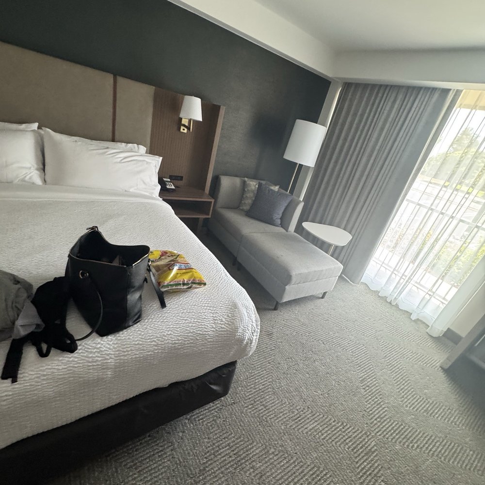 Holiday Inn By IHG - Hotels Near Me - Oxnard, California Holiday Inn By IHG - Hotels Near Me - Oxnard, California