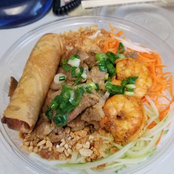 I Luv PHO - Bun Cha Gio Tom Thit Nuong (cold vermicelli noodles with BBQ pork, shrimp and an egg roll). - Vietnamese Near Me - Milford, Connecticut