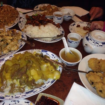 New Golden Gate - Serve tea, curry beef, bean curd, lomein, salt n pepper squid and general chicken with steam rice - Chinese Near Me - Boston, Massachusetts