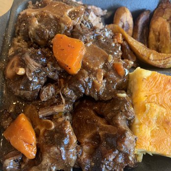 Fiery Irie Jamaican Restaurant - Large Oxtails - Caribbean Near Me - Pembroke Pines, Florida Fiery Irie Jamaican Restaurant - Large Oxtails - Caribbean Near Me - Pembroke Pines, Florida