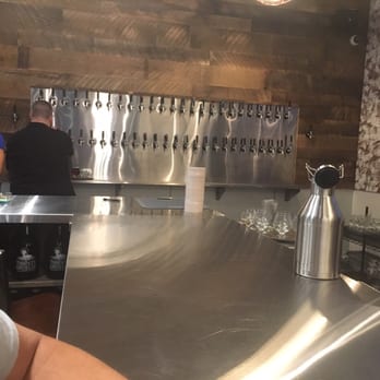 The Thirsty Growler - Beer Bar Near Me - The Colony, Texas