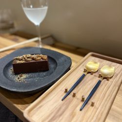 Nama Oyster Bar