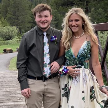 Rose Petals Florist - Boutonnière and wrist corsage - Florists Near Me - Stateline, Nevada Rose Petals Florist - Boutonnière and wrist corsage - Florists Near Me - Stateline, Nevada