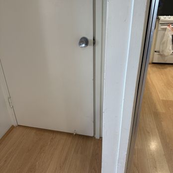 Ilikai Marina Condos - Dated floors and scratches all over doors and walls - Apartments Near Me - Honolulu, Hawaii Ilikai Marina Condos - Dated floors and scratches all over doors and walls - Apartments Near Me - Honolulu, Hawaii