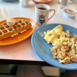 Hi-Way 101 Diner - Waffle, hash browns, omelet