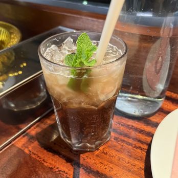 Plaza Khao Gaeng - Restaurants Near Me - London, XGL