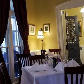 Garvan's Gastropub - Gastropubs Near Me - New Paltz, New York