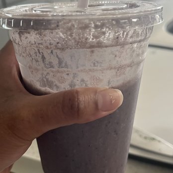 fresh&co - Berrylicious smoothie - Salad Near Me - Orlando, Florida fresh&co - Berrylicious smoothie - Salad Near Me - Orlando, Florida