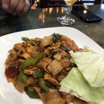 Bedford Thai - Drunken Noodles - Thai Near Me - Stamford, Connecticut