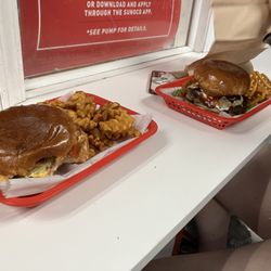 Moe'z Famous Cheesesteaks