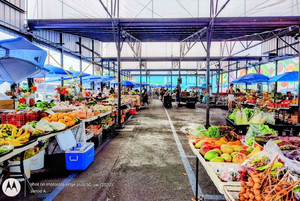 Hilo Farmer's Market by null