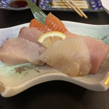 Sushi Yuzen - Small assorted sashimi - Sushi Bars Near Me - St. Albert, Alberta Sushi Yuzen - Small assorted sashimi - Sushi Bars Near Me - St. Albert, Alberta