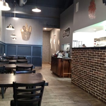 Panatieri's Pizza & Pasta- Bedminster - Dining area looking towards the back. - Pizza Near Me - Bedminster, New Jersey Panatieri's Pizza & Pasta- Bedminster - Dining area looking towards the back. - Pizza Near Me - Bedminster, New Jersey
