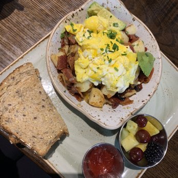 First Watch - Farmhouse skillet hash - Cafes Near Me - Tempe, Arizona First Watch - Farmhouse skillet hash - Cafes Near Me - Tempe, Arizona