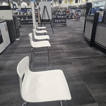 Best Buy - Lots of seating. Usually had a few others waiting with me. Try to book an appointment online. - Appliances Near Me - Silverdale, Washington Best Buy - Lots of seating. Usually had a few others waiting with me. Try to book an appointment online. - Appliances Near Me - Silverdale, Washington