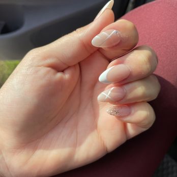 Lecheta Nail Bar - Nail design - Nail Salons Near Me - Bellflower, California