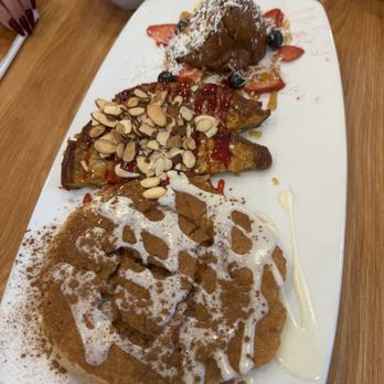 Broken Yolk Cafe - Breakfast & Brunch Near Me - Henderson, Nevada Broken Yolk Cafe - Breakfast & Brunch Near Me - Henderson, Nevada