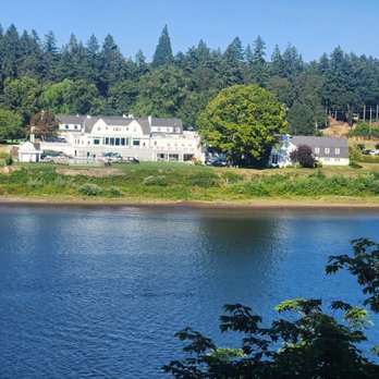 Willamette Shore Trolley - Transportation Near Me - Lake Oswego, Oregon