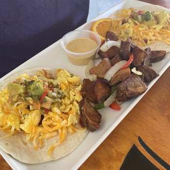 Hook'd USVI - Breakfast tacos - New American Near Me - Red Hook, Virgin Islands