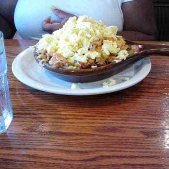 Anna's Red Apple - Meat lovers skillet - Breakfast & Brunch Near Me - Palatine, Illinois