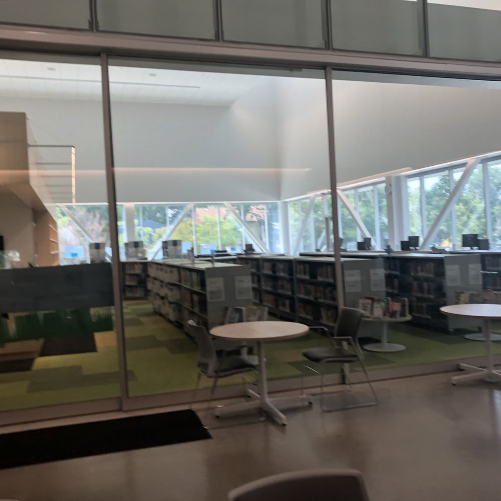 Robert Crown Ice Center - A glimpse of the library (which was closed during my visit). - Skating Rinks Near Me - Evanston, Illinois Robert Crown Ice Center - A glimpse of the library (which was closed during my visit). - Skating Rinks Near Me - Evanston, Illinois