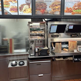 Arby's - Fast Food Near Me - Elk River, Minnesota