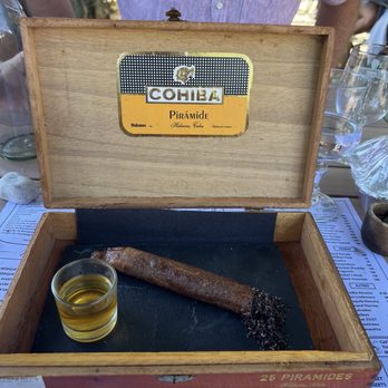 Auberge de la Selette - Cigare Chocolate - Bistros Near Me - Bize-Minervois, 11