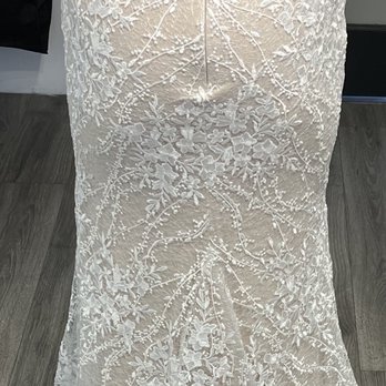 Tailored In White - Before - zipper - Sewing & Alterations Near Me - Scottsdale, Arizona Tailored In White - Before - zipper - Sewing & Alterations Near Me - Scottsdale, Arizona