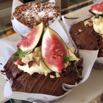 Sardi - Restaurants Near Me - Hawthorn, VIC