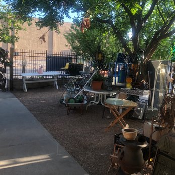 Thrifty Queen - Thrift Stores Near Me - Santa Fe, New Mexico