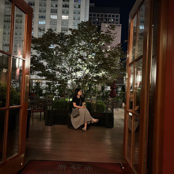 The Peninsula Chicago - Hotels Near Me - Chicago, Illinois