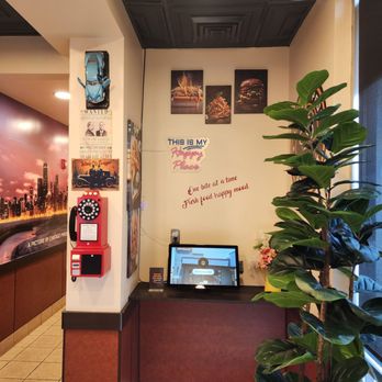 Chicago Pros Restaurant - Burgers Near Me - Hanover Park, Illinois