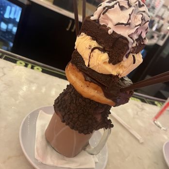 Sugar Factory - Tampa Bay - Milkshake - Candy Stores Near Me - Tampa, Florida Sugar Factory - Tampa Bay - Milkshake - Candy Stores Near Me - Tampa, Florida