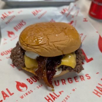 Halal Buns - Cheeseburger - Halal Near Me - New Britain, Connecticut