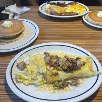 IHOP - Chicken Fajita Omelette, Split Decision Breakfast - Breakfast & Brunch Near Me - Royal Oak, Michigan