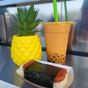 Evie's Luau - a hot dog and a pineapple drink - Food Trucks Near Me - Ashtabula, Ohio Evie's Luau - a hot dog and a pineapple drink - Food Trucks Near Me - Ashtabula, Ohio