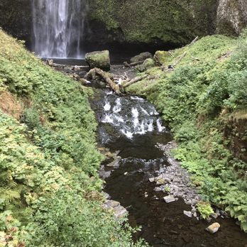 Multnomah Falls - Hiking Near Me - Bridal Veil, Oregon Multnomah Falls - Hiking Near Me - Bridal Veil, Oregon