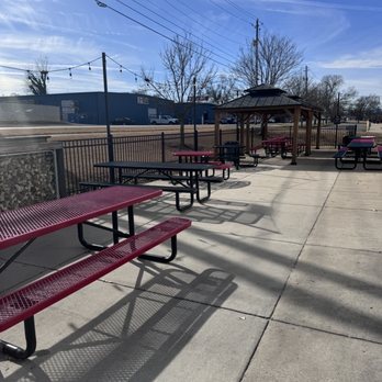 Yellowhammer Brewing - Outside patio - Breweries Near Me - Huntsville, Alabama Yellowhammer Brewing - Outside patio - Breweries Near Me - Huntsville, Alabama