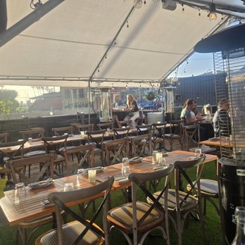 Bacari PDR - Outdoor dining area overlooking the water - Italian Near Me - Playa Del Rey, California