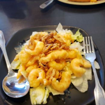 Red Chilli - Chinese Near Me - Redlands, California