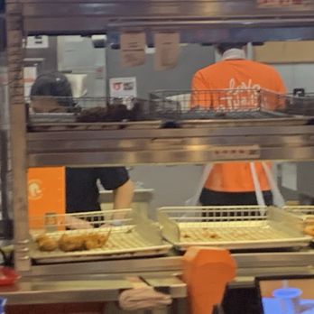 Popeyes Louisiana Kitchen - Empty bins at 6:45- high point if dinner??? - Fast Food Near Me - Tucson, Arizona Popeyes Louisiana Kitchen - Empty bins at 6:45- high point if dinner??? - Fast Food Near Me - Tucson, Arizona