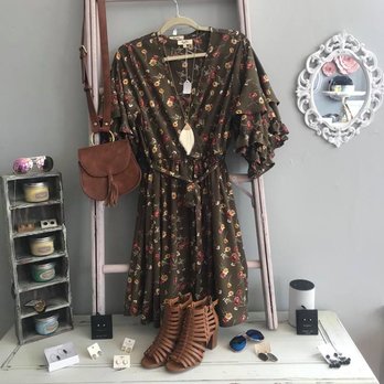 Rosebud Vault Boutique - Women's Clothing Near Me - Rosebud, Missouri Rosebud Vault Boutique - Women's Clothing Near Me - Rosebud, Missouri