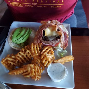 Jd Allisons Bar and Grill - Sports Bars Near Me - Upland, California Jd Allisons Bar and Grill - Sports Bars Near Me - Upland, California